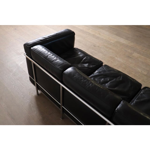 LC2 Three-Seater Sofa by Charlotte Perriand for Cassina, 1960s For Sale - Image 6 of 13