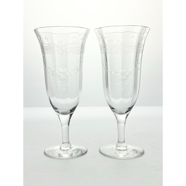1940s Vintage 2 Etched Flower & Garland Optic Fluted Champagne Glasses 6” 6oz Excellent condition. No chips, cracks, or...