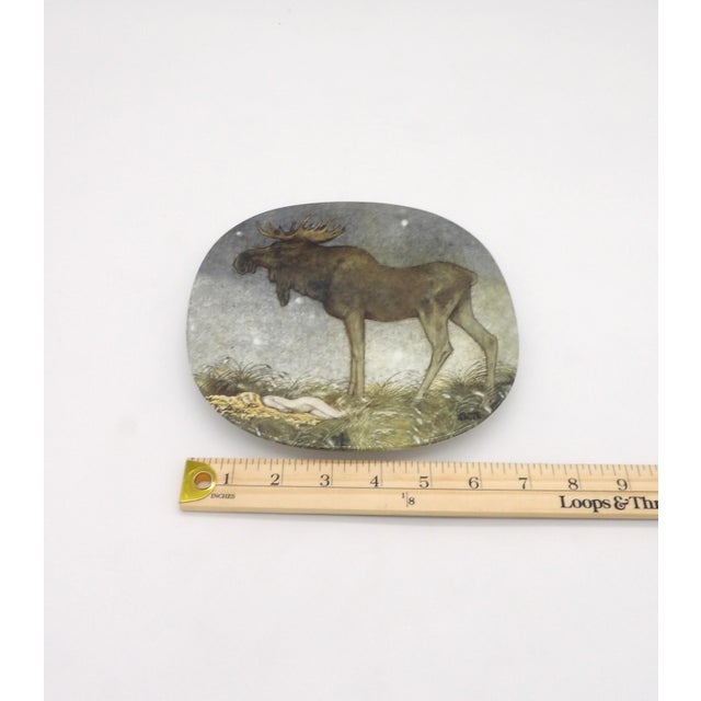 1990s Rörstrand John Bauer Porcelain 7.5" Plate | Skutt the Moose & Princess Tuvstarr | Swedish Fairy Tale Art For Sale - Image 5 of 6