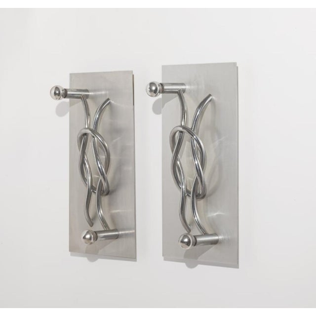 Wall Lamps Sculptures Nodo Model in Chrome by Giacomo Benevelli for Missagli, 1970s, Set of 2 For Sale - Image 4 of 4