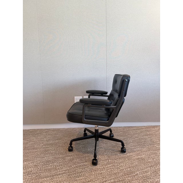 Charles + Ray Eames 'Time Life' Chair, 1985 For Sale In Los Angeles - Image 6 of 13