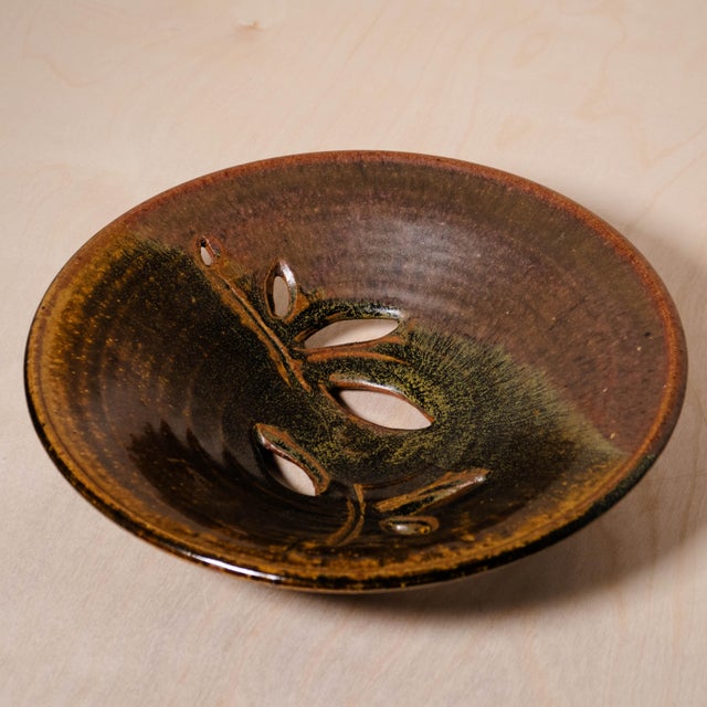 Harrison Mcintosh Rare Early 1960s Harrison McIntosh Vintage Pierced Olive Branch Ceramic Plate, Signed For Sale - Image 4 of 12