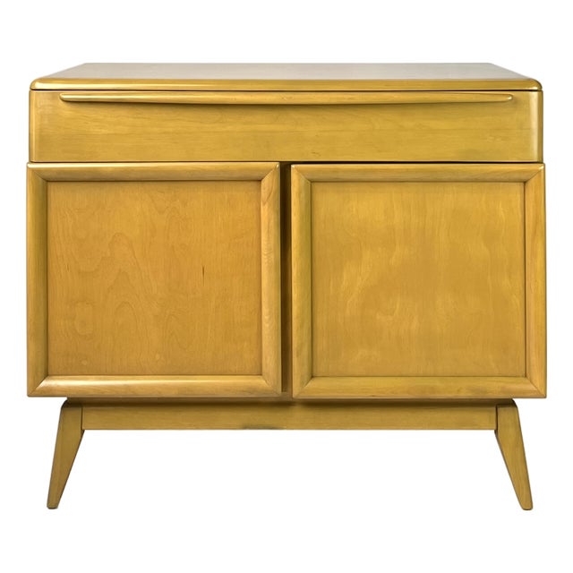 Mid-Century Modern Heywood-Wakefield Solid Birch Server Cabinet in Wheat (Model M1597) For Sale