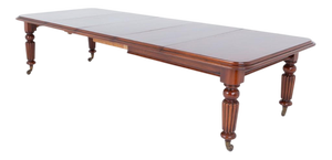 William IV Extendable Dining Table in Mahogany