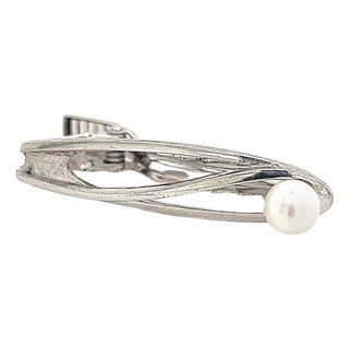 1990s Mikimoto Estate Akoya Pearl Men's Tie Clasp Silver 7 mm 5.3 Grams For Sale