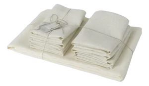 Tablecloth Set with 8 Napkins by STILLEBEN