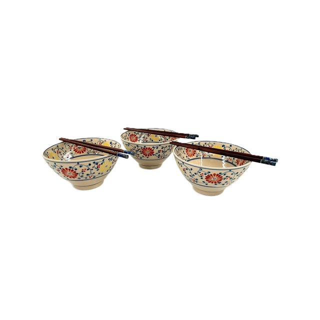 Set of 4 Handcrafted Bat Trang Vietnamese Ceramic Pho or Ramen Bowls With Floral Motifs For Sale - Image 11 of 12