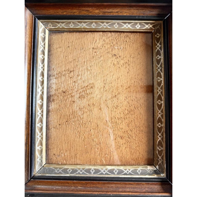 Quality antique frame with a nice patina.