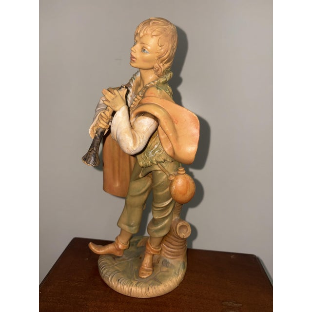 Pied Piper in hard plastic Italian hand painted vintage height 28 cm, width 13 cm, depth 10 cm