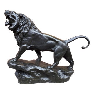 Bronze Sculpture of Roaring Lion by Léon Bureau, 1890s For Sale