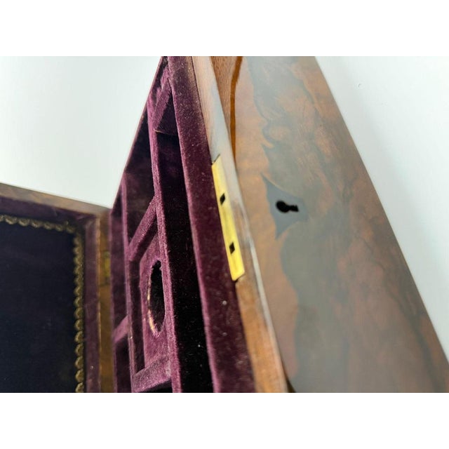 Neo-Classical Vanity Box in Walnut and Velvet, South Germany, 1900s For Sale - Image 17 of 18