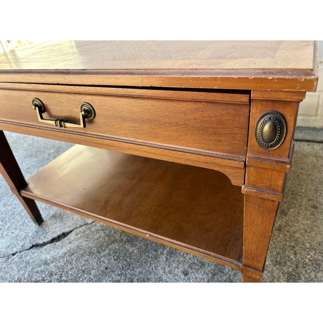 Wood Mid 20th Century Heritage Henredon Mid-Century Modern Side End Lamp Table For Sale - Image 7 of 8