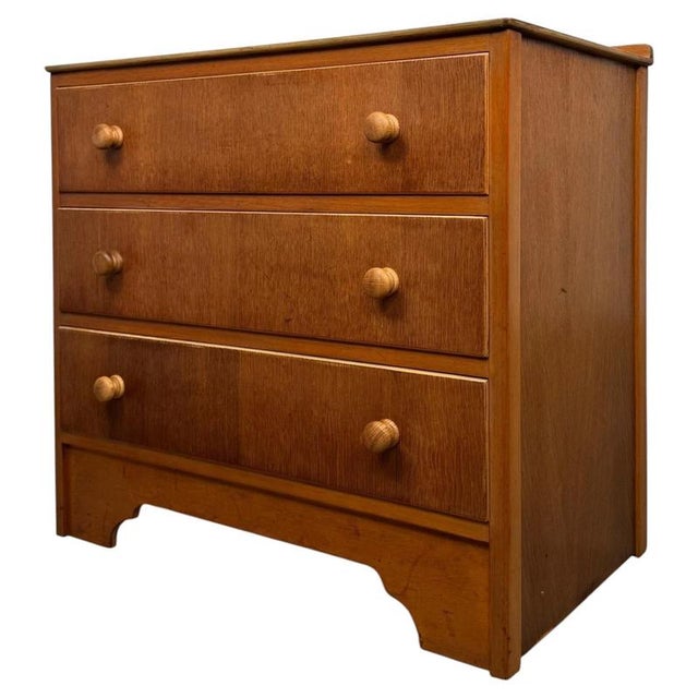 Mid-Century English Oak Bedroom Chest For Sale - Image 3 of 12