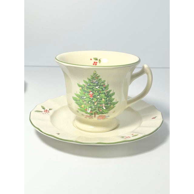 1980s 1980s Studio Nova “Holiday Season” 12-Piece Dinnerware Set For Sale - Image 5 of 6