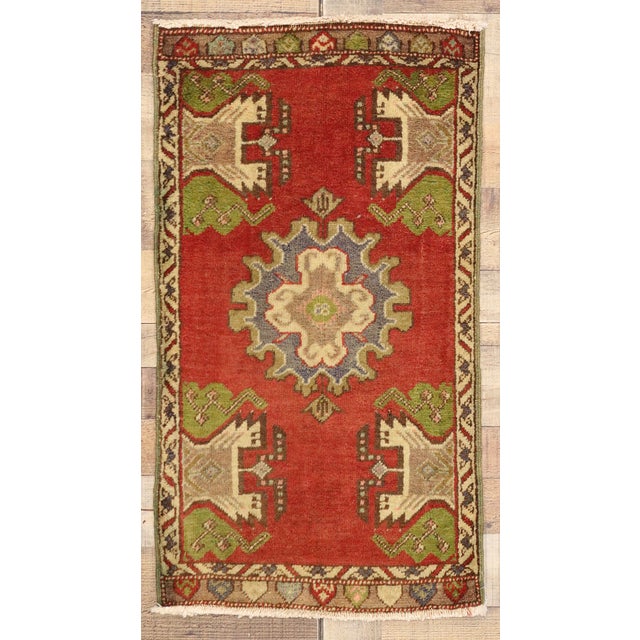 Red Vintage Turkish Yastik Rug - 01'08 X 03'00 For Sale - Image 8 of 8