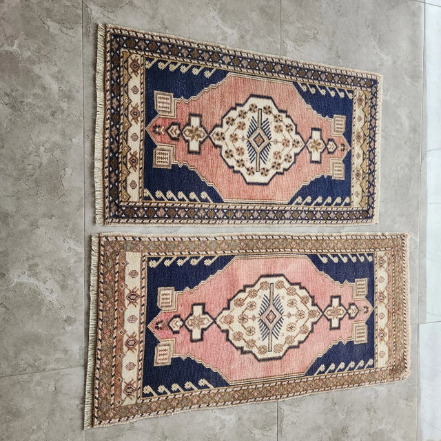 1960s Traditional Handwoven Turkish Oushak Wool Bath Mats - a Pair For Sale - Image 4 of 11