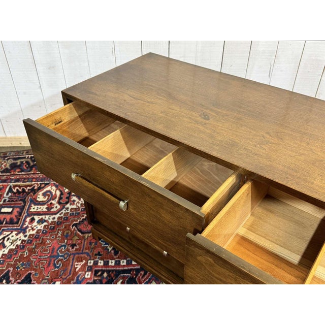 Art Deco Style Chest of Drawers in Walnut and Oak, 1950s For Sale - Image 12 of 18