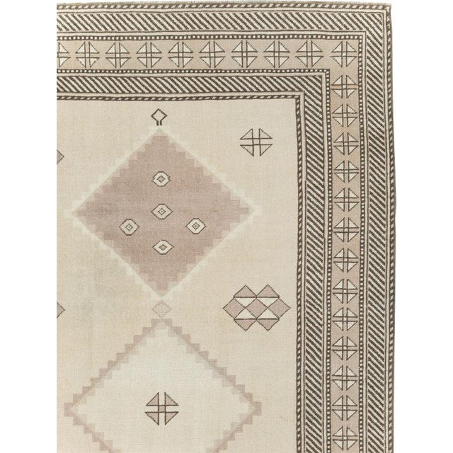 Rustic Galerie Shabab Collection Mid-20th Century Turkish Anatolian Room Size Carpet For Sale - Image 3 of 10
