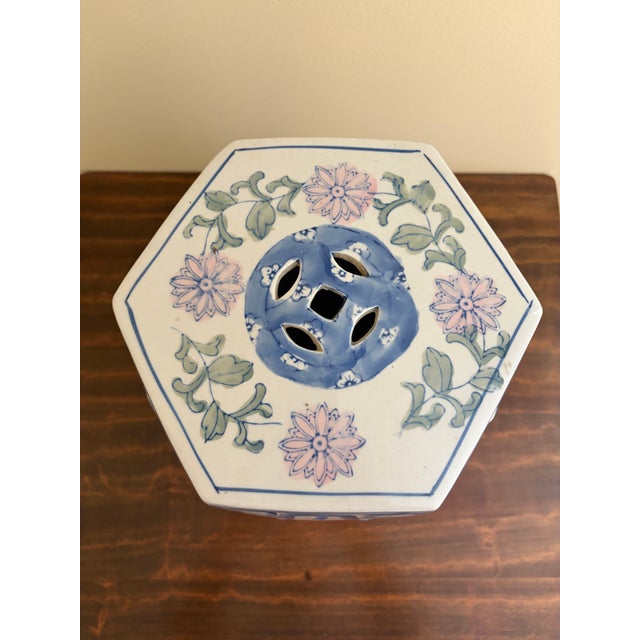 Vintage Hexagonal Chinoiserie Porcelain Garden Stool or Side Table For Sale - Image 4 of 9