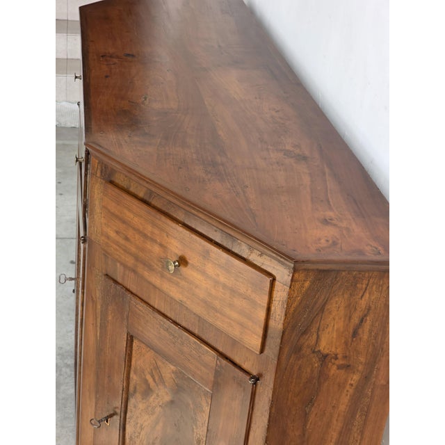Early 19th Century Large Antique Italian Walnut Sideboard, 1820 For Sale - Image 5 of 18