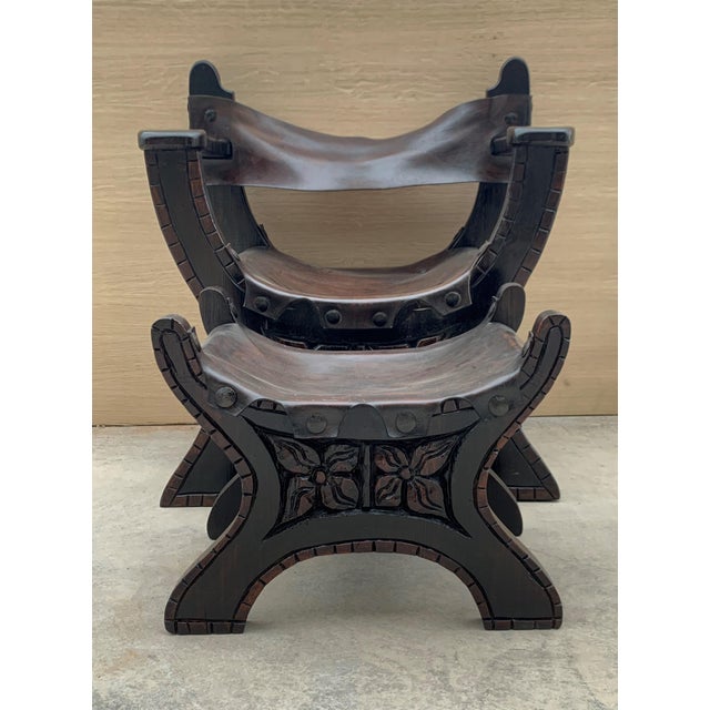 20th Century Pair of Carved Walnut Spanish Savonarola with Foot Rest For Sale - Image 16 of 18