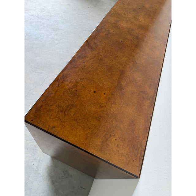 1970’s John Widdicomb Campaign Mid-Century Burlwood & Brass 9-Drawer Lowboy Dresser For Sale - Image 9 of 13