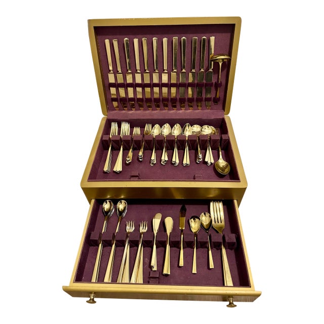 Vintage Mid-Century Dirilyte "Regal" Flatware Set - Solid Golden Bronze - Large 115-Piece Service Assortment With Original 2-Tier Wood Chest For Sale