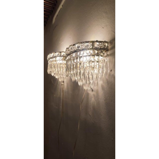 Mid-Century Modern Classic Crystal Wall Lights, France, 1950s, Set of 2 For Sale - Image 3 of 18