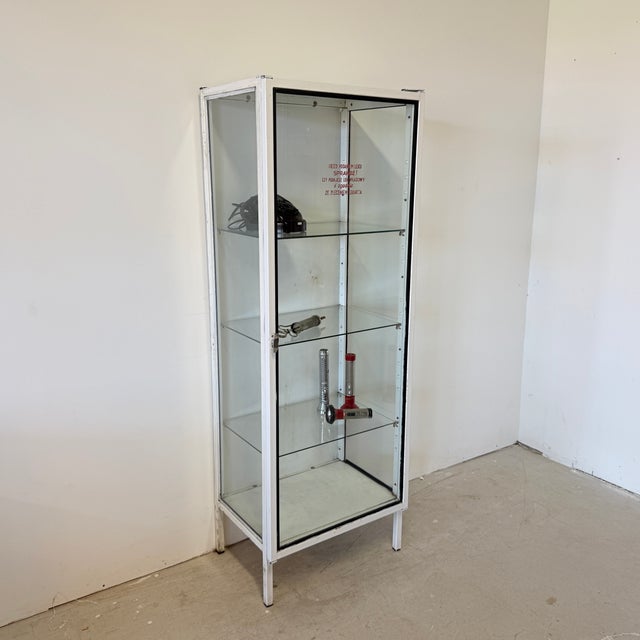 Mid-Century Polish Medical Display Cabinet, 1960s For Sale - Image 18 of 18