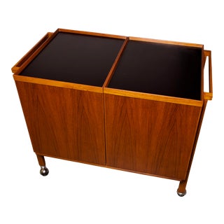 Danish Modern Niels Erik Glasdem Jensen for Illum Bolighus Sliding Teak Bar Cart For Sale