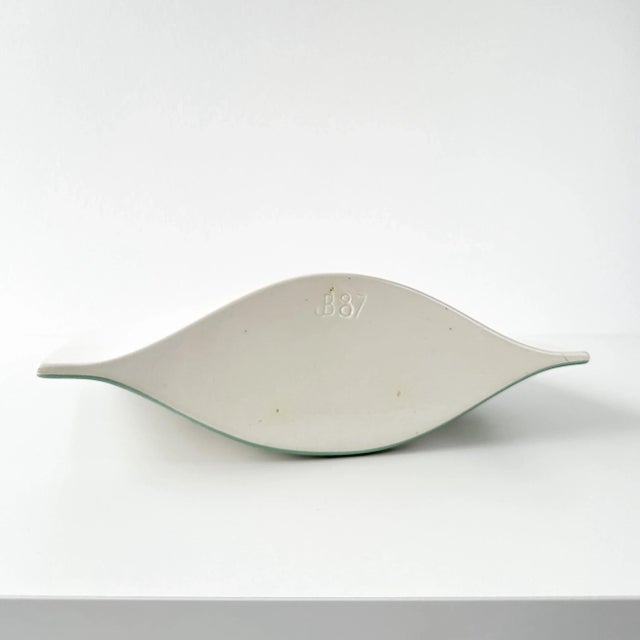 1980s John Bergen Postmodern Marbled Glaze Vase For Sale - Image 5 of 12