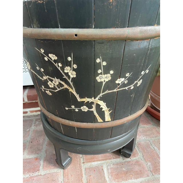 Pair of Large Ebonized Wood and Mother of Pearl Asian Planters For Sale In New York - Image 6 of 12