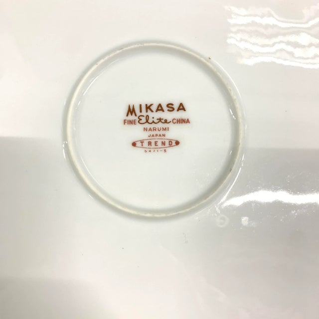 Mid-Century Modern 1960s Mid-Century Modern Mikasa Elite Trend Chop Plates- Set of Four For Sale - Image 3 of 7