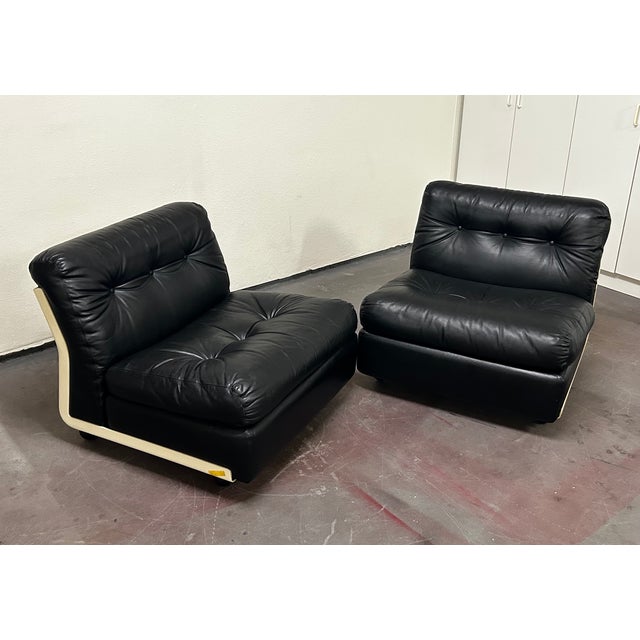 Exrtremely rare set of Amanta Armchairs by Mario Bellini for C&B Italia in original factory Black Leather designed Modular...