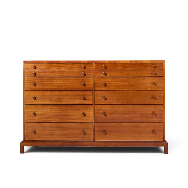 Robsjohn Gibbings for Widdicomb Mid Century Mahogany 12-Drawer Dresser This lowboy measures: 69.75 wide x 21.5 deep x...
