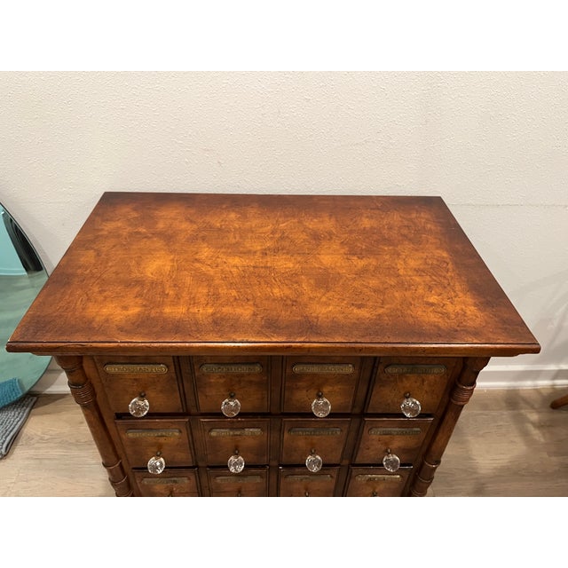 1970s Pulaski Apothecary Collection Cambridge (3) Drawer Dresser, Attributed For Sale In Orlando - Image 6 of 10
