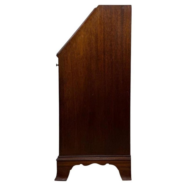 Early 20th Century English Cross-Banded Mahogany Bureau For Sale - Image 13 of 14