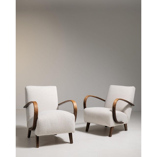 Art Deco 1930-1939 Czech Republic Warm Ivory Linen Pair Of Bentwood-Arm Lounge Chairs For Sale - Image 3 of 11