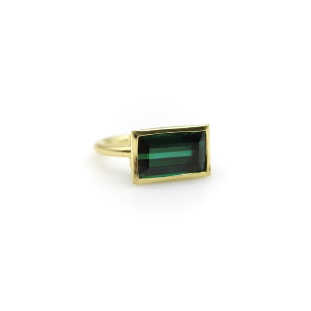18k Gold Bezel Set Indicolite Tourmaline Ring, Size 7 For Sale - Image 4 of 12