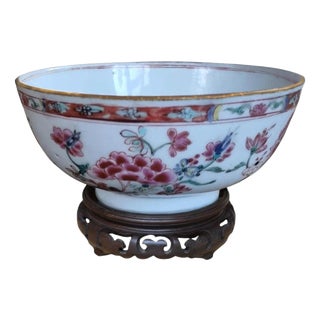 Antique 18th Century Chinese Qianlong Famille Rose Enamelled Porcelain Bowl For Sale