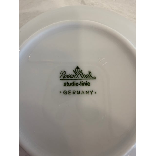 1970s 1970s Rosenthal Suomi Anthracite by Timo Sarpaneva 104 Pieces Service for 12 For Sale - Image 5 of 10