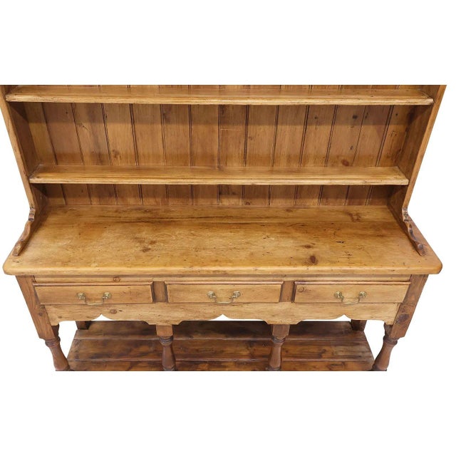 English English Pine Dresser With Plate Rack, 19th Century For Sale - Image 3 of 5
