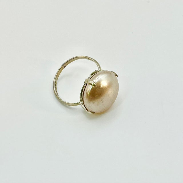 1940s Vintage Boho Chic Art Deco Hollywood Regency Mother of Pearl & Sterling Cocktail Ring, Size 8.5 For Sale - Image 4 of 11