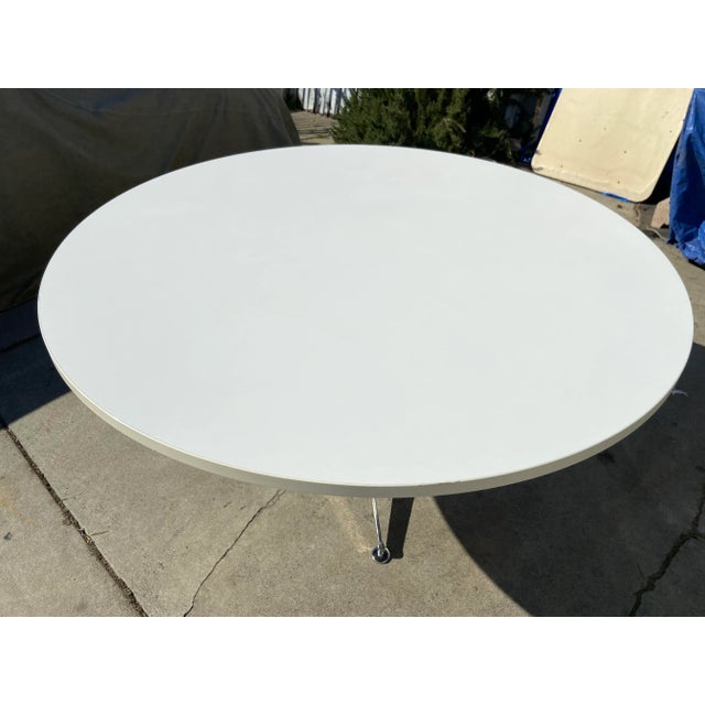 White Chrome Oval Round Table For Sale - Image 8 of 13