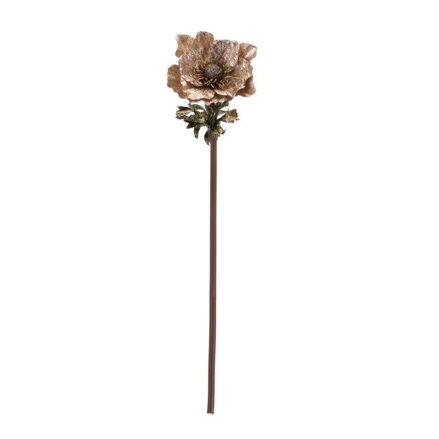 Add refined texture and seasonal elegance to your floral arrangements with this Elegant Decorative Anemone Stem set. Each...