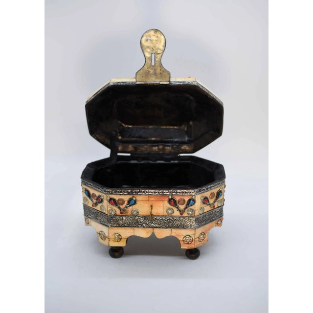 Mid 20th Century Antique Etched With Henna Bone Trinket Box With Enameled Turquoise For Sale - Image 5 of 13