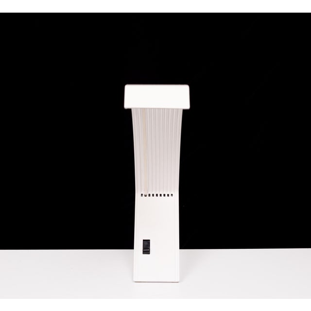 White Minimalist Postmodern Arcobalena Table Lamp by Marco Zotta, Italy, 1980s For Sale - Image 8 of 14