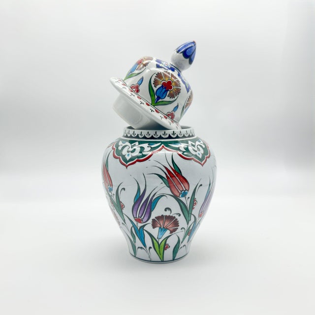 White Handmade Ceramic “Kupecik” Ginger Jar (20cm) – Vibrant Spring Garden Pattern – Lidded Home Decor For Sale - Image 8 of 9