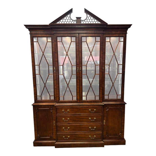 Vintage Century Chippendale Style Mahogany China / Display Cabinet For Sale