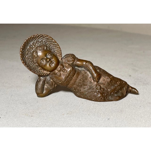 1910s Antique Miniature Laying Little Girl Austrian Bronze Statue Figure Sculpture For Sale - Image 5 of 12